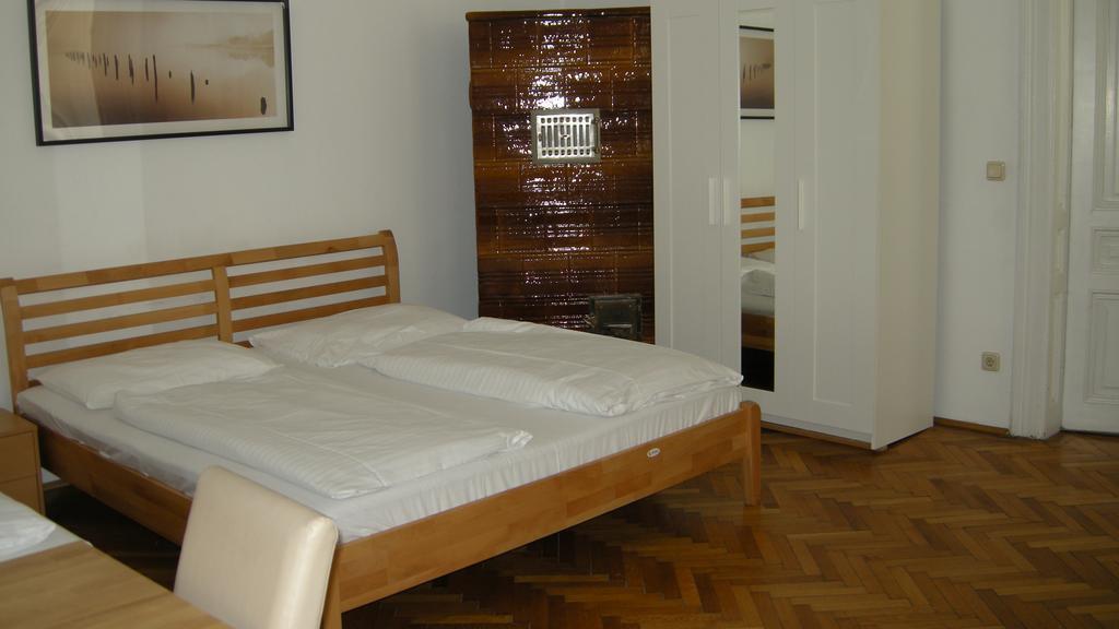 Pension Schottentor Vienna Room photo